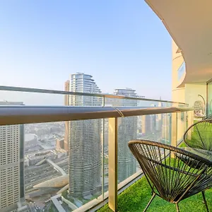 First Class 2br With Full Skyline & Sea View شقة دبي